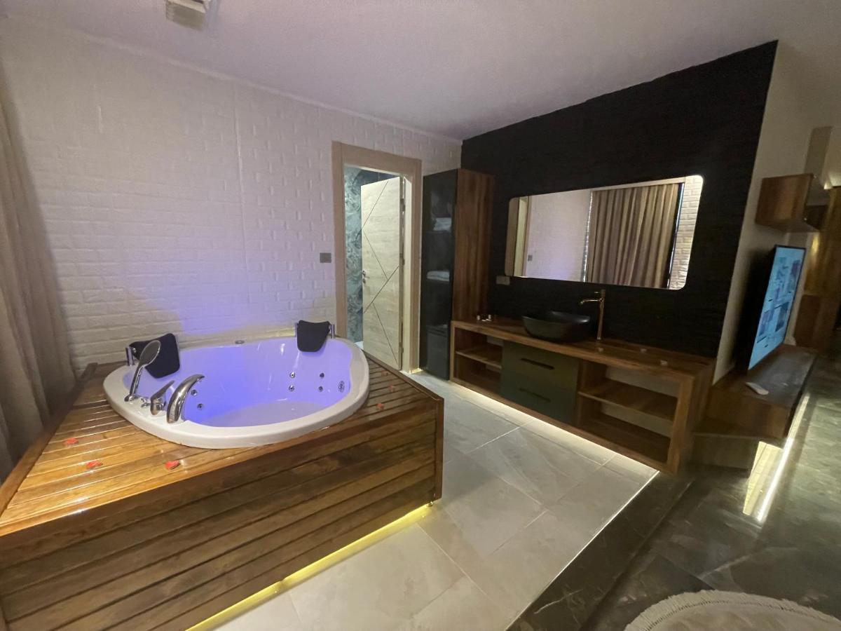 Le Luxe Suites Hotel & Spa Bursa Eksteriør billede